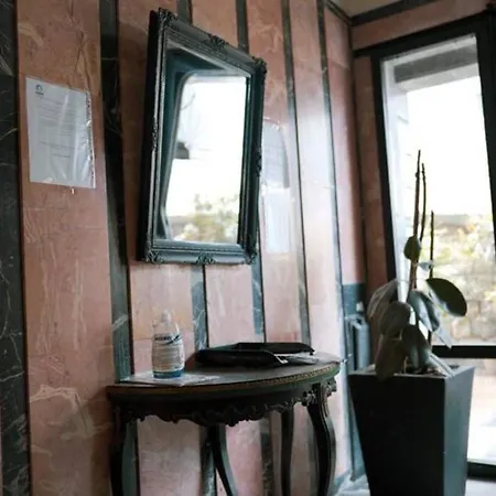 Great Location.vintage House At City Center * Istanbul